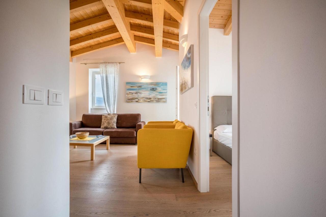 Residence La Villa Cuore Tignale Exterior foto